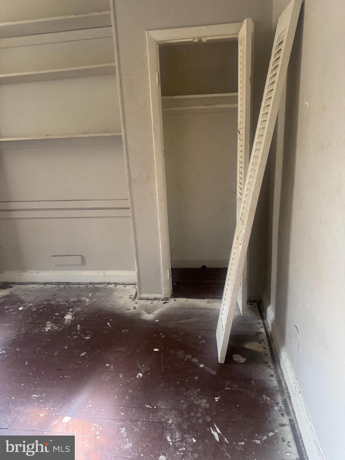 CHARLES VILLAGE - Commercial Sale