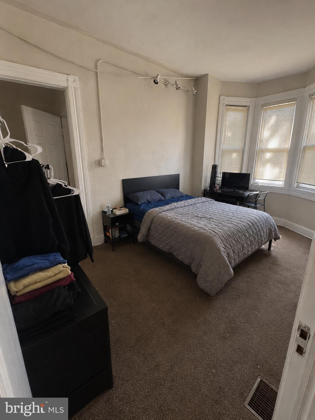 CHARLES VILLAGE - Commercial Sale