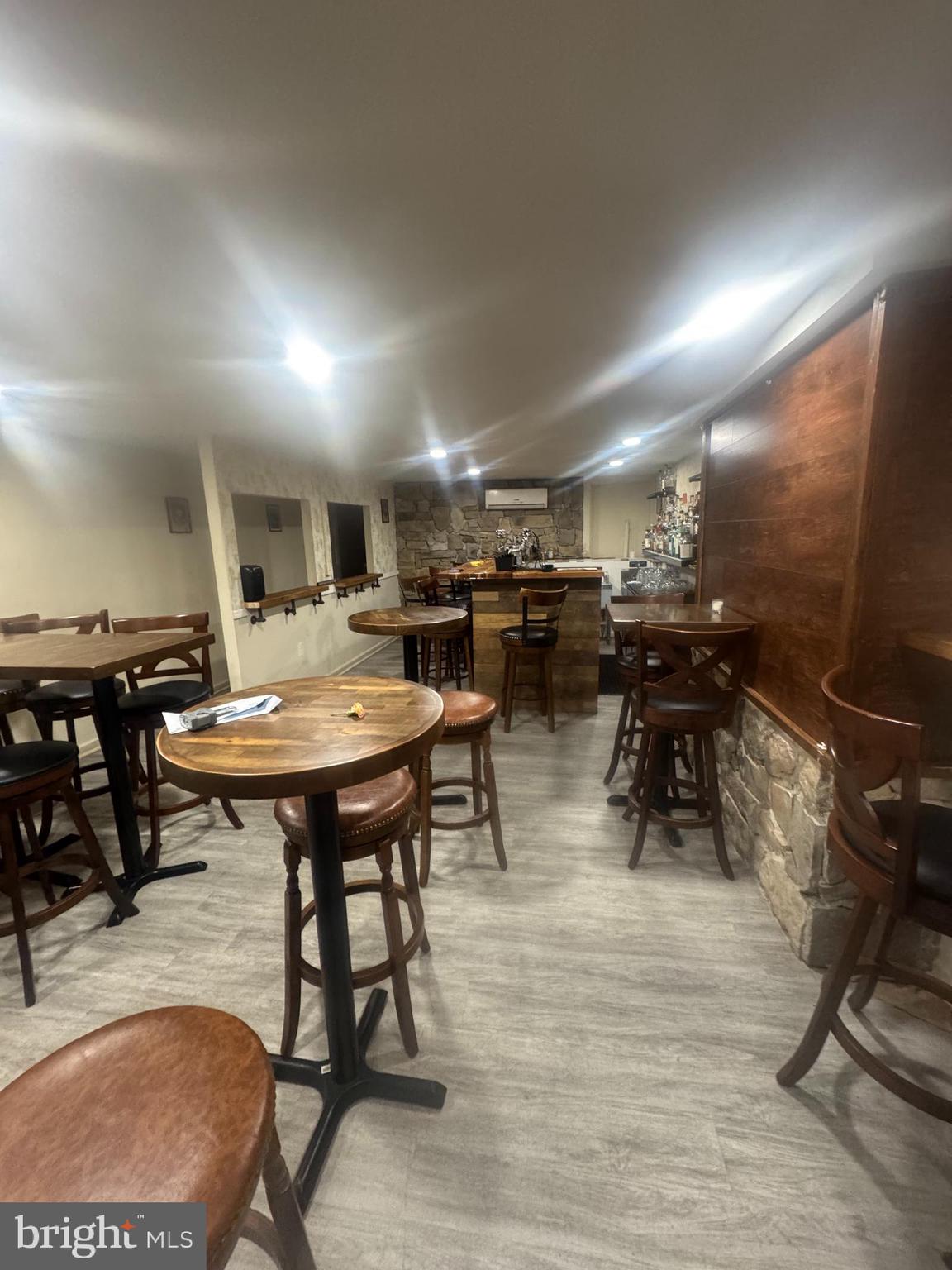 CHARLES VILLAGE - Commercial Sale