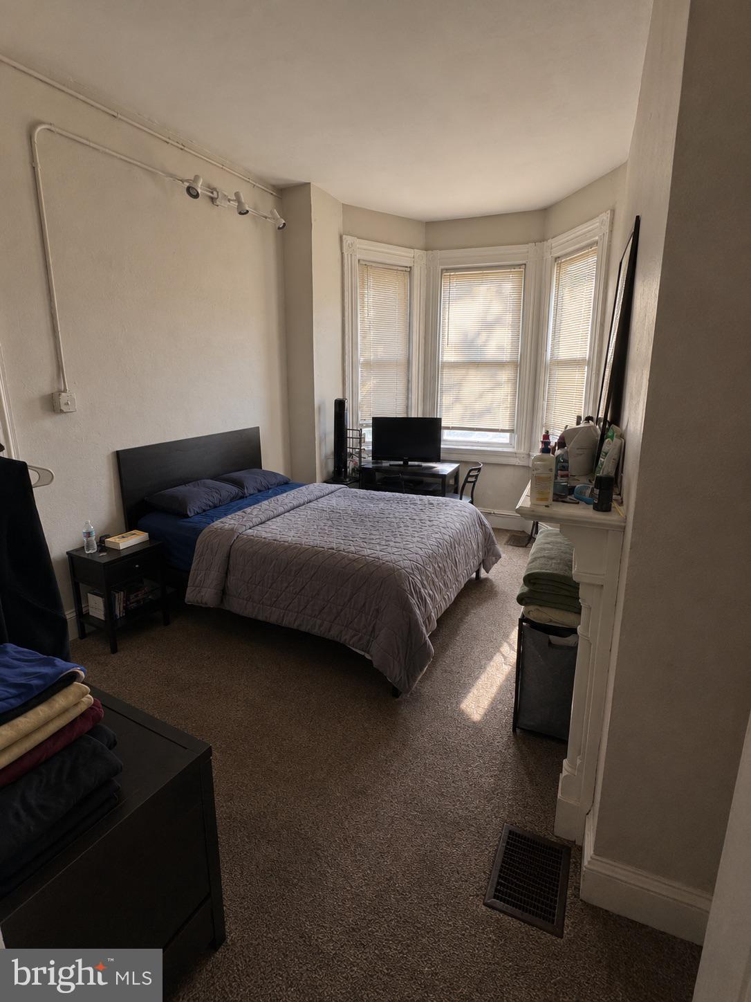 CHARLES VILLAGE - Commercial Sale