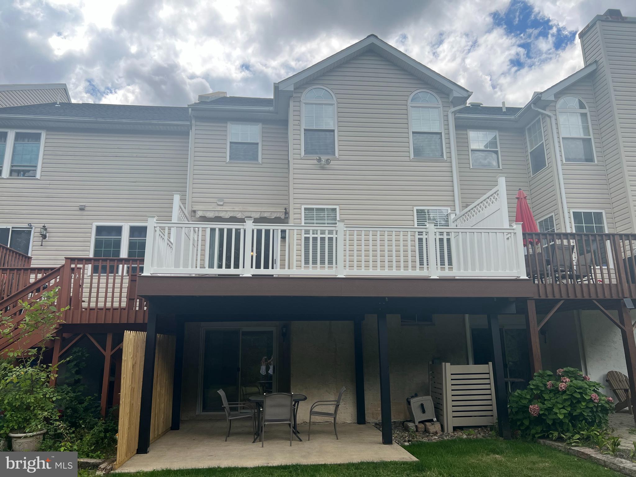 THE HIGHLANDS - Residential Lease