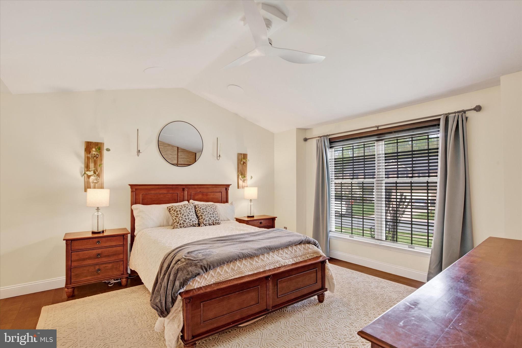 FOREST LAKES - Residential