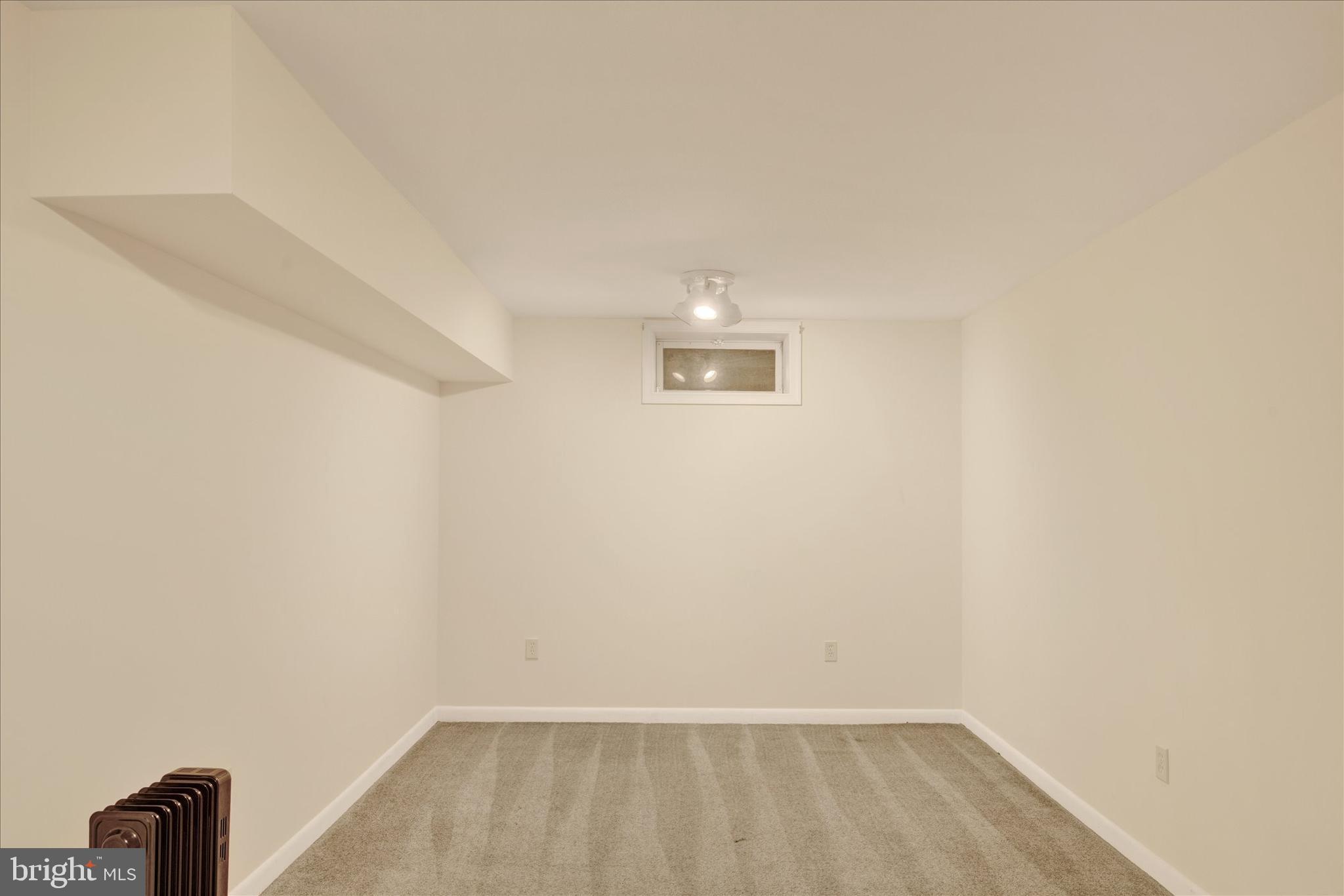 FOREST LAKES - Residential