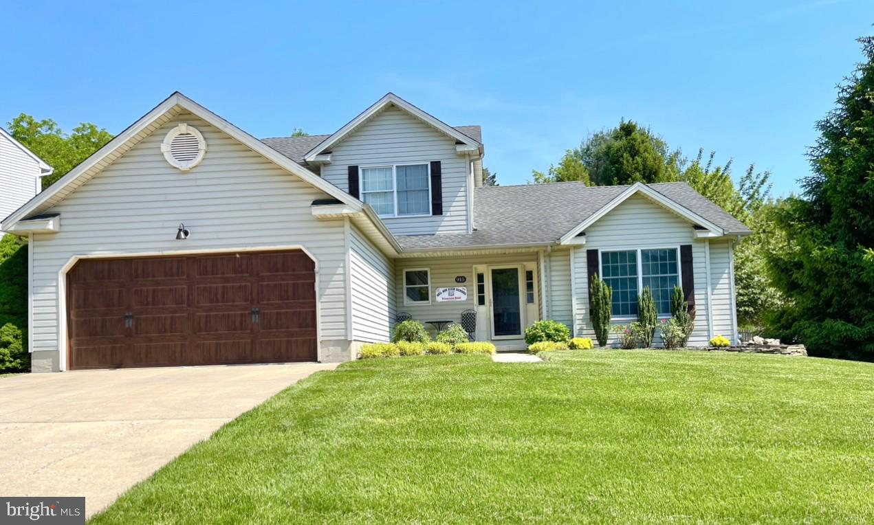 FOREST LAKES - Residential