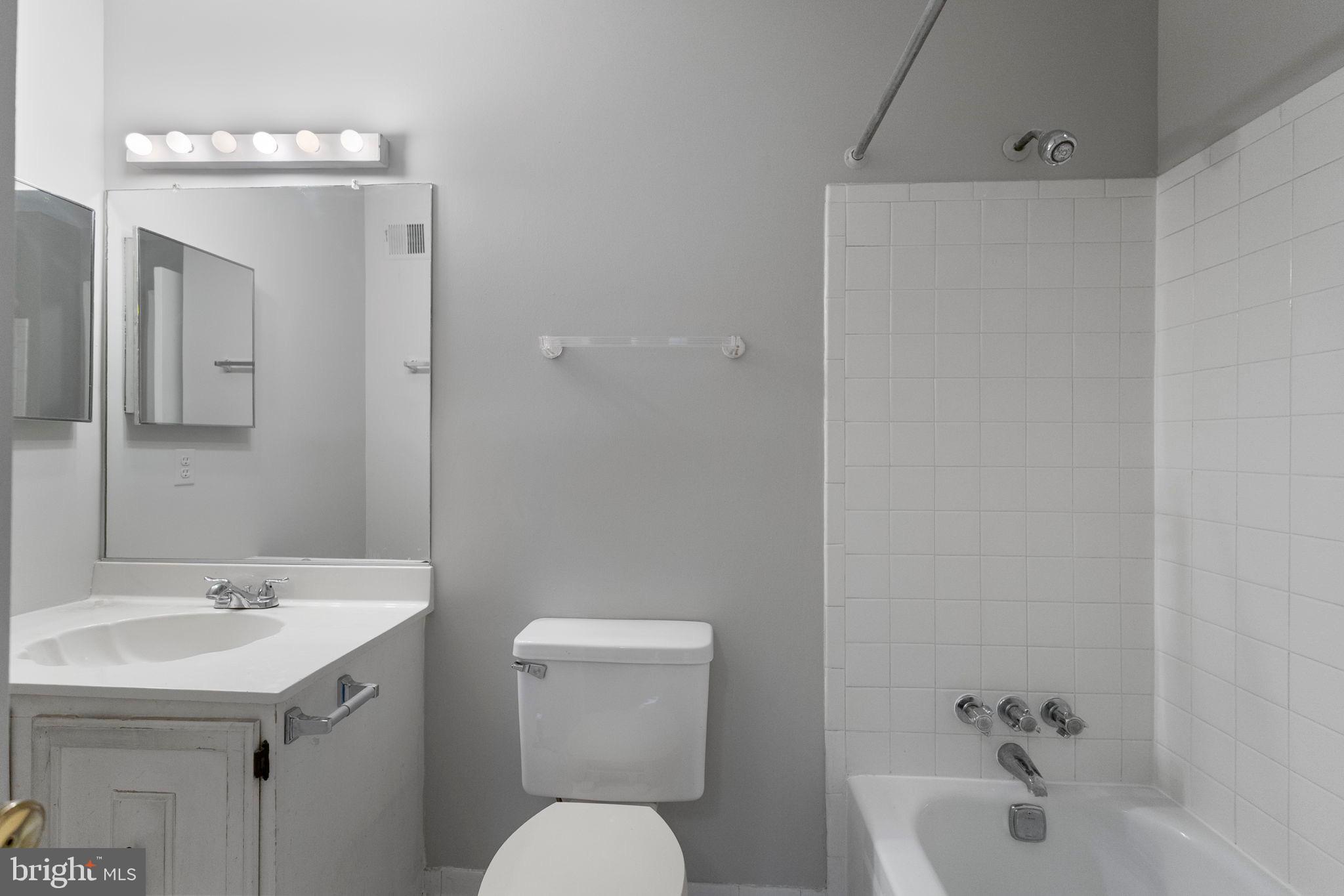 CHURCHILL TOWN SECTOR - Residential