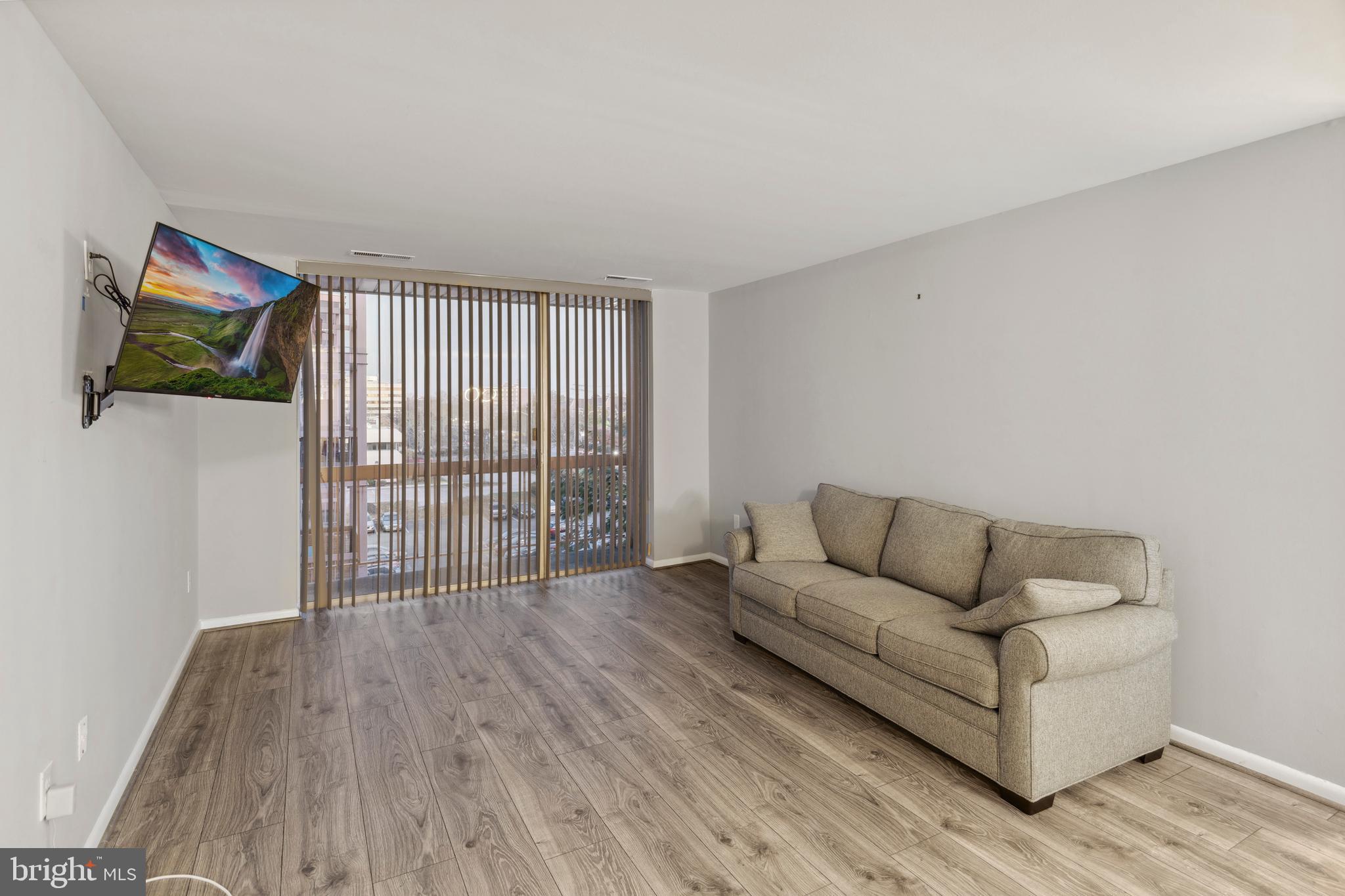 PIKESVILLE - Residential