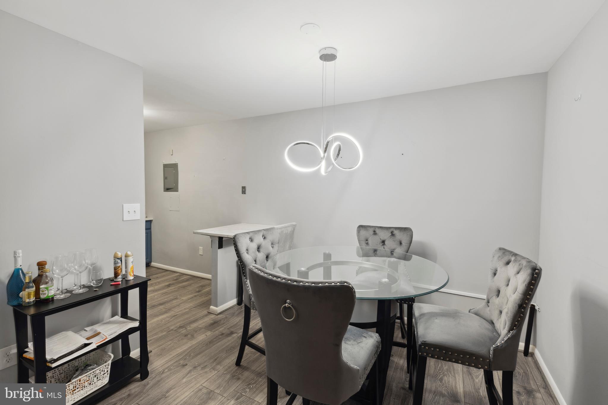 PIKESVILLE - Residential