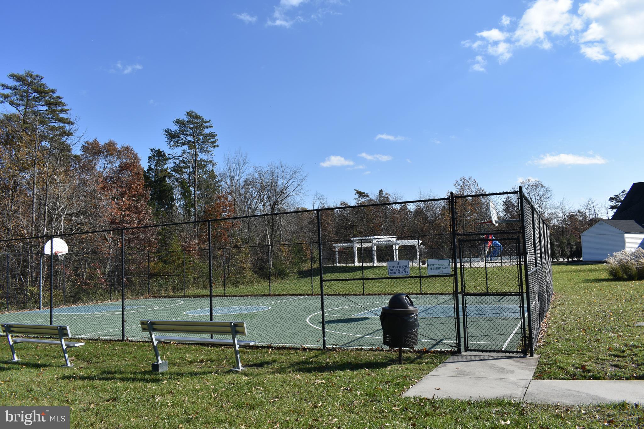 CHANTILLY - Residential Lease