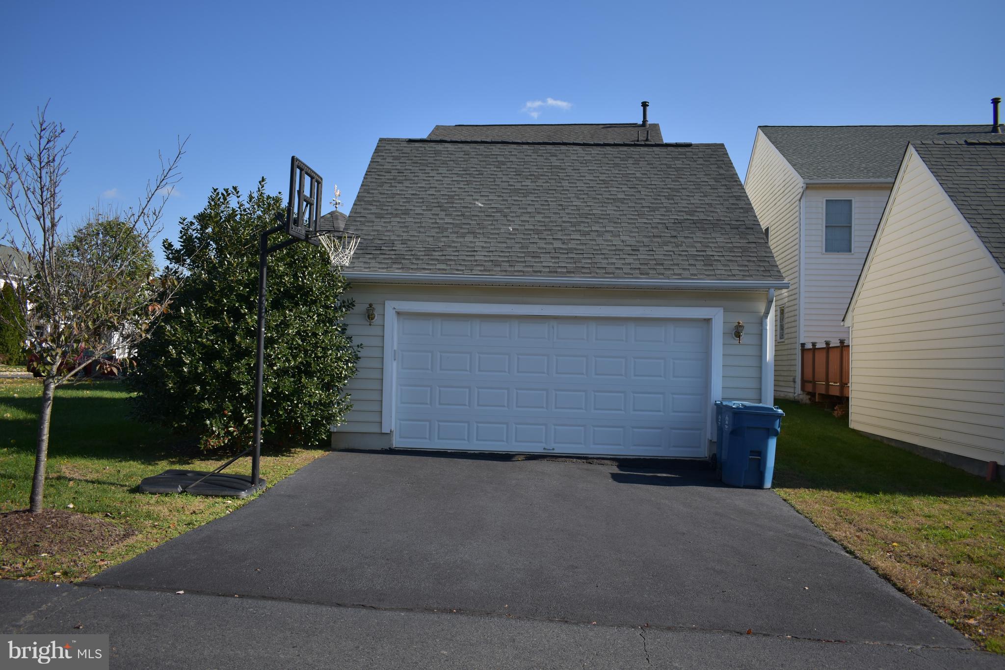 CHANTILLY - Residential Lease