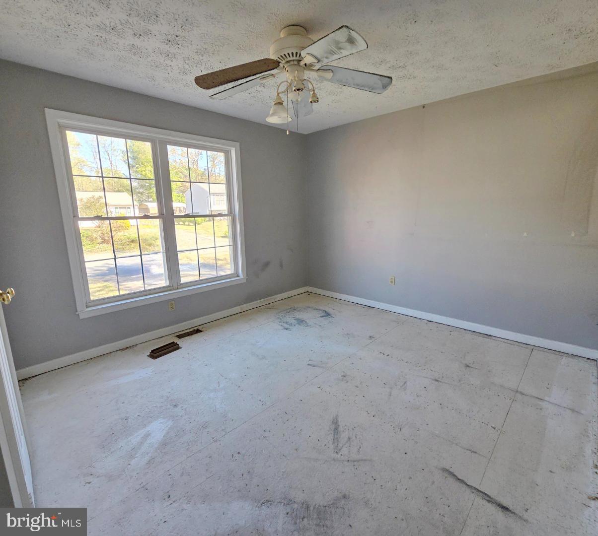 FALCON RIDGE - Residential