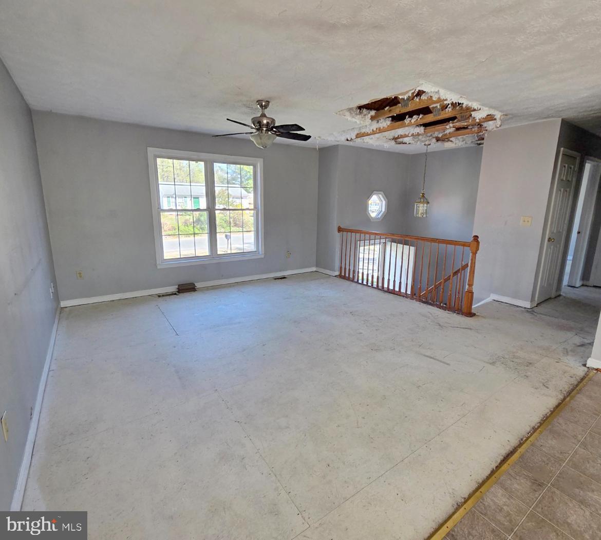 FALCON RIDGE - Residential