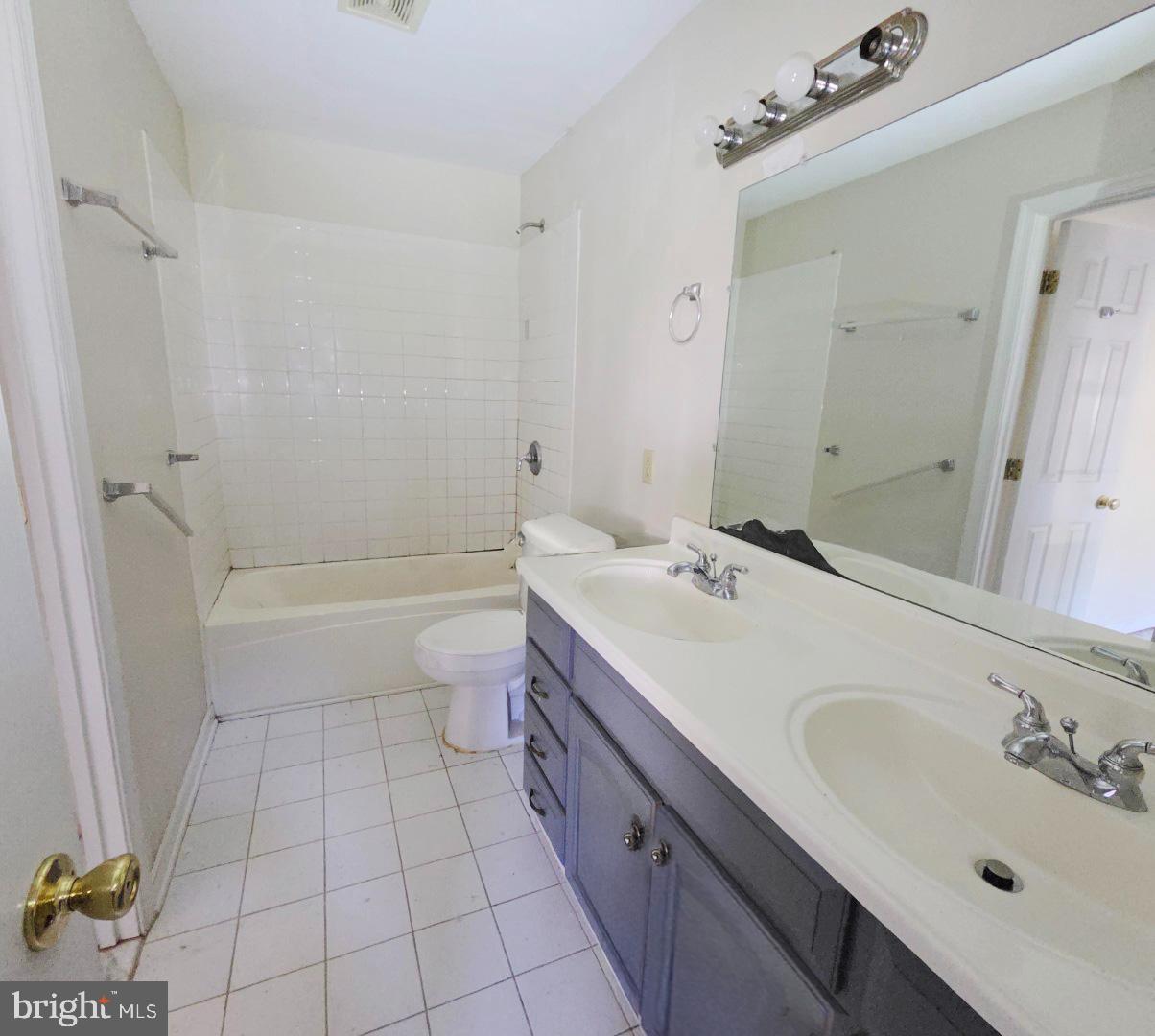 FALCON RIDGE - Residential