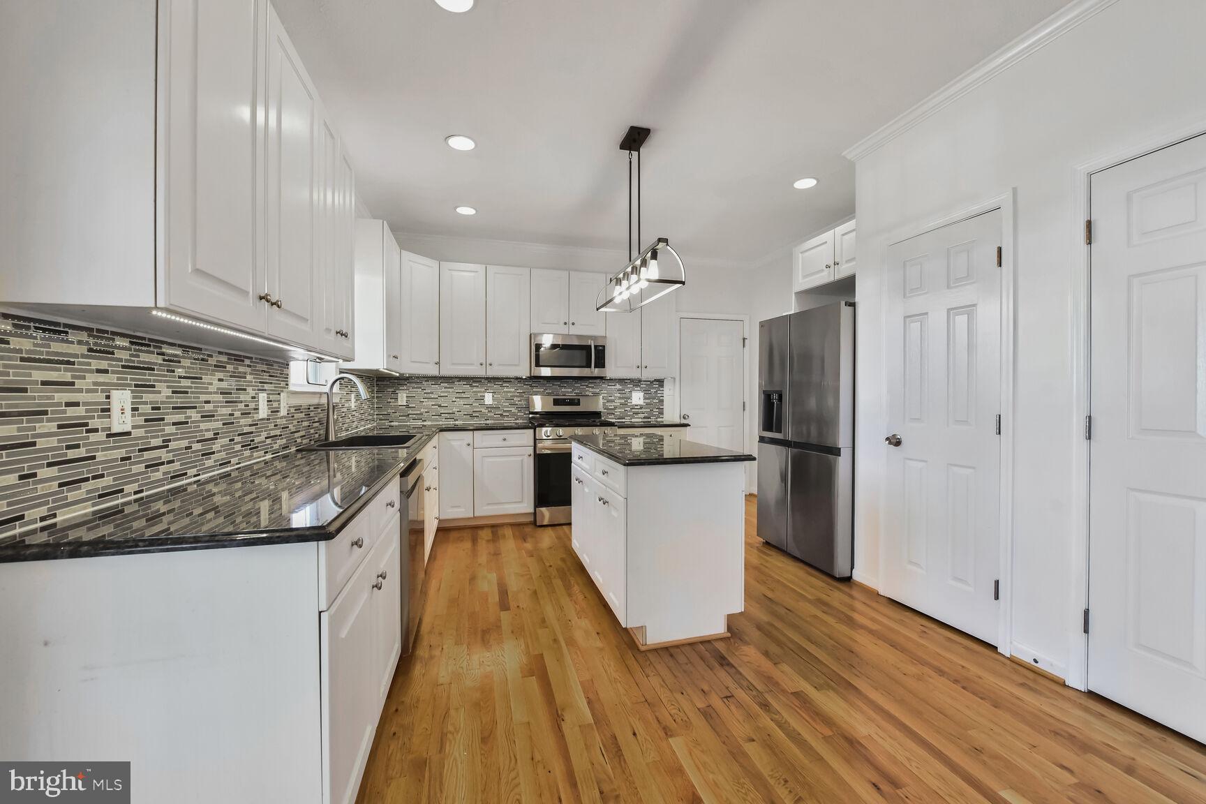 PIONEER HEIGHTS - Residential