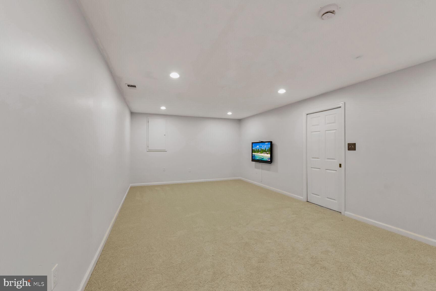 PIONEER HEIGHTS - Residential