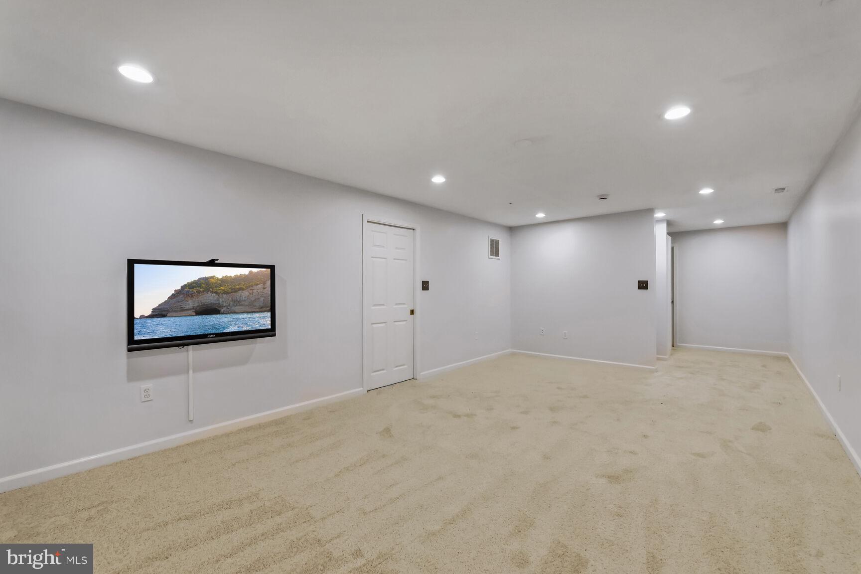 PIONEER HEIGHTS - Residential