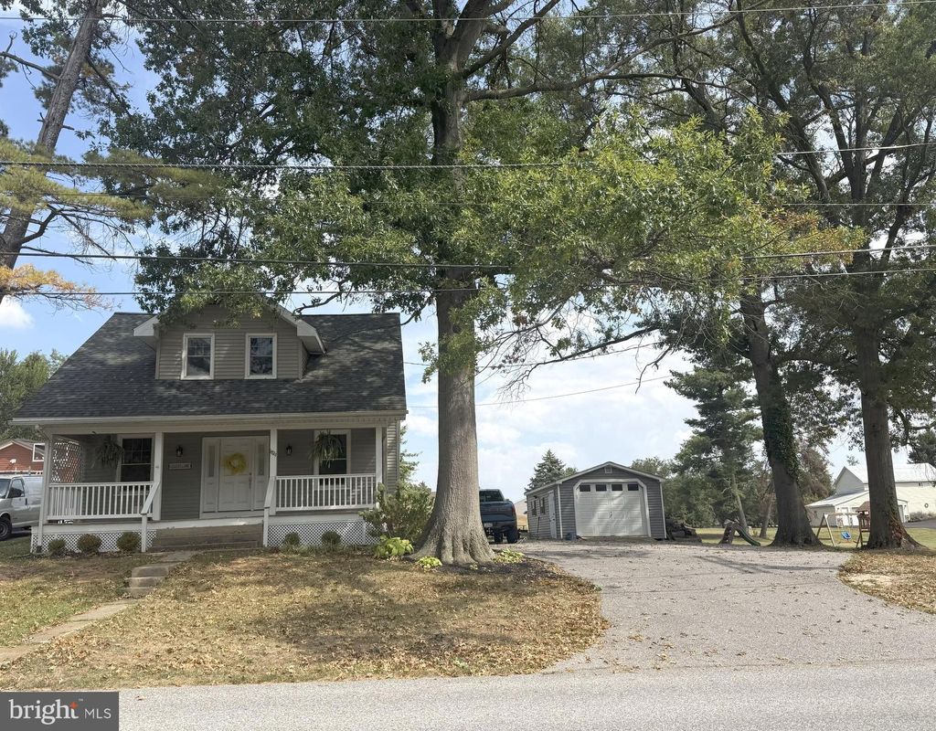 Photo of 1879 Trolley Road, YORK, PA 17408 (MLS # PAYK2090080)