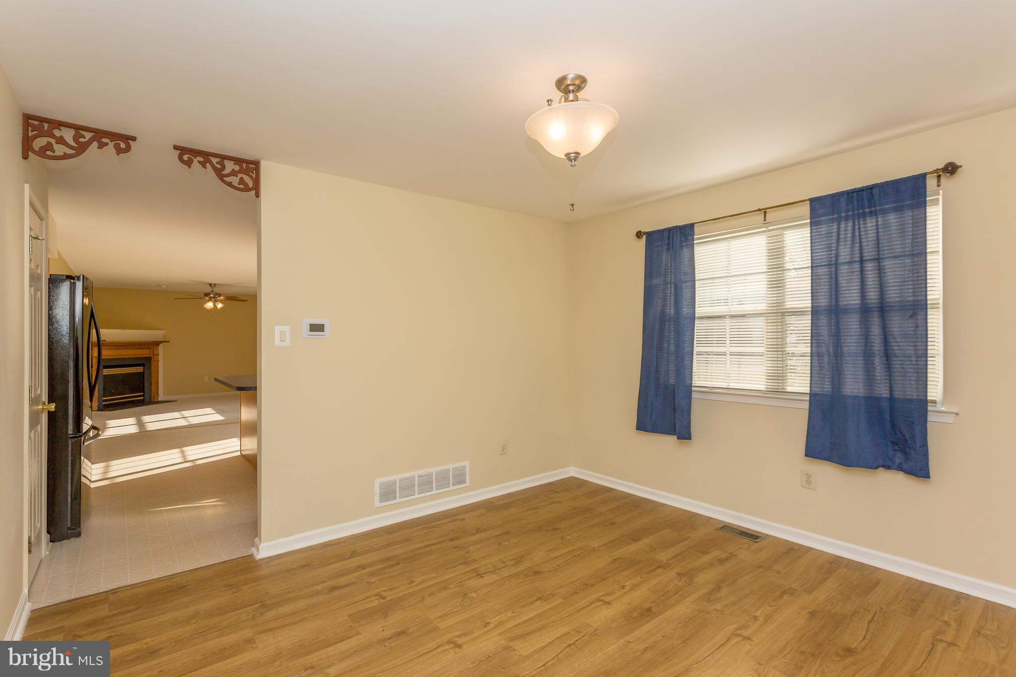OAKWOOD CROSSING - Residential