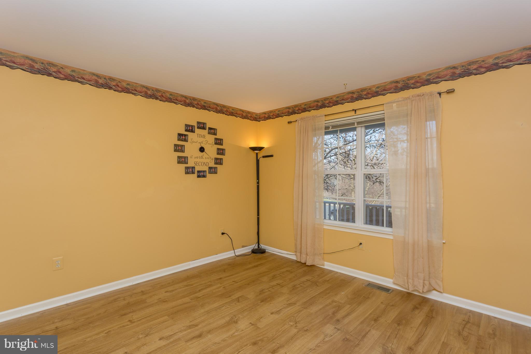 OAKWOOD CROSSING - Residential