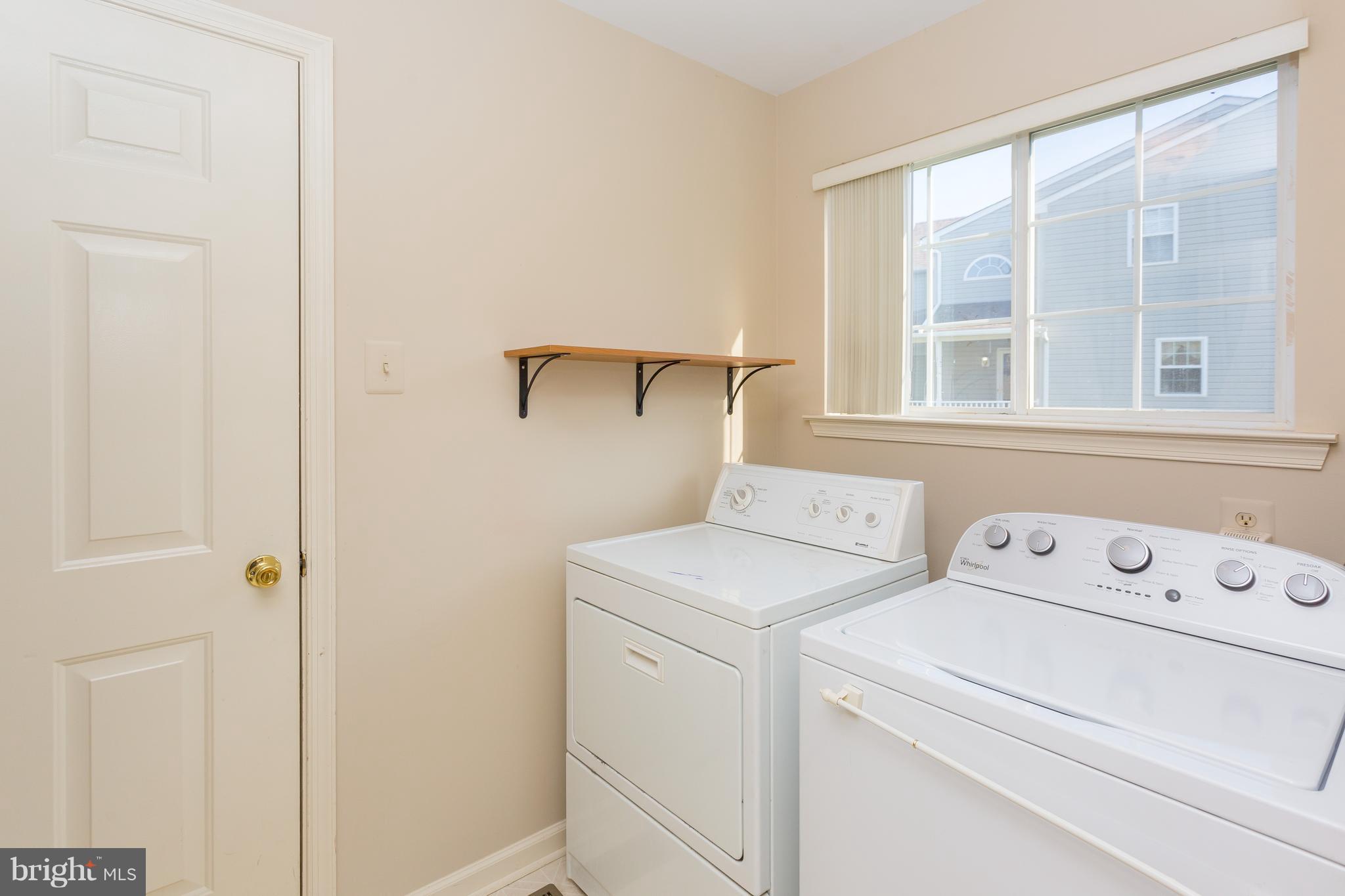 OAKWOOD CROSSING - Residential