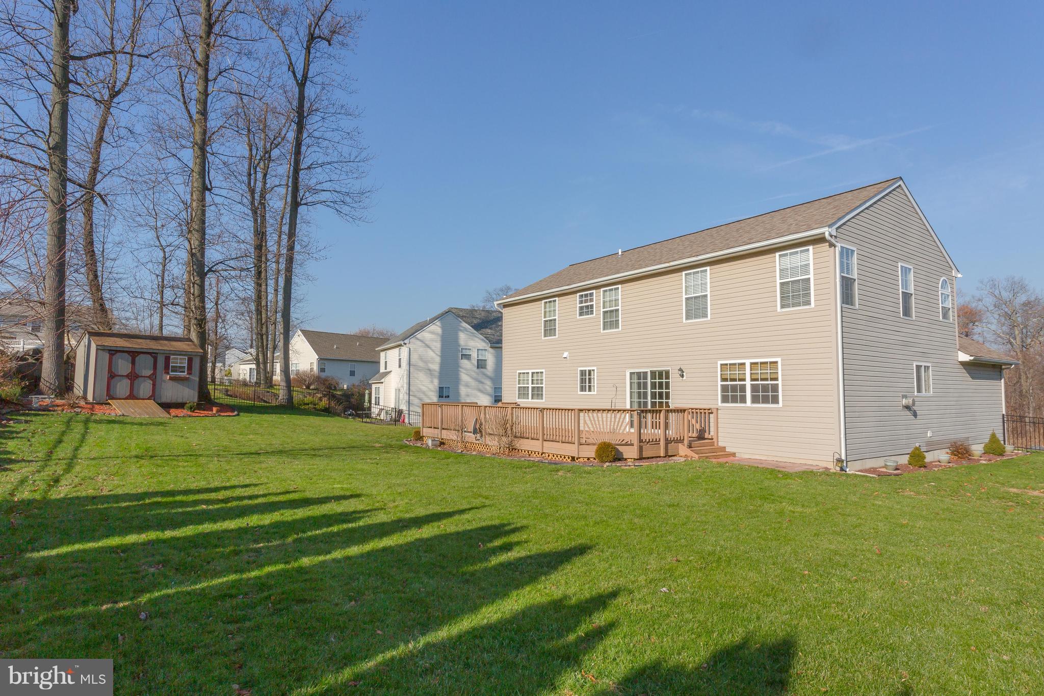 OAKWOOD CROSSING - Residential