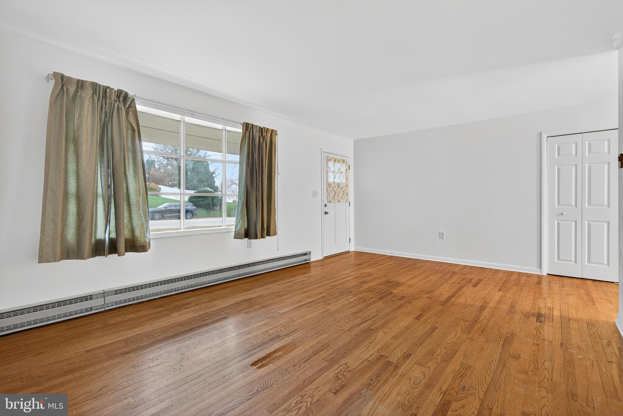 452 LONGFELLOW DRIVE