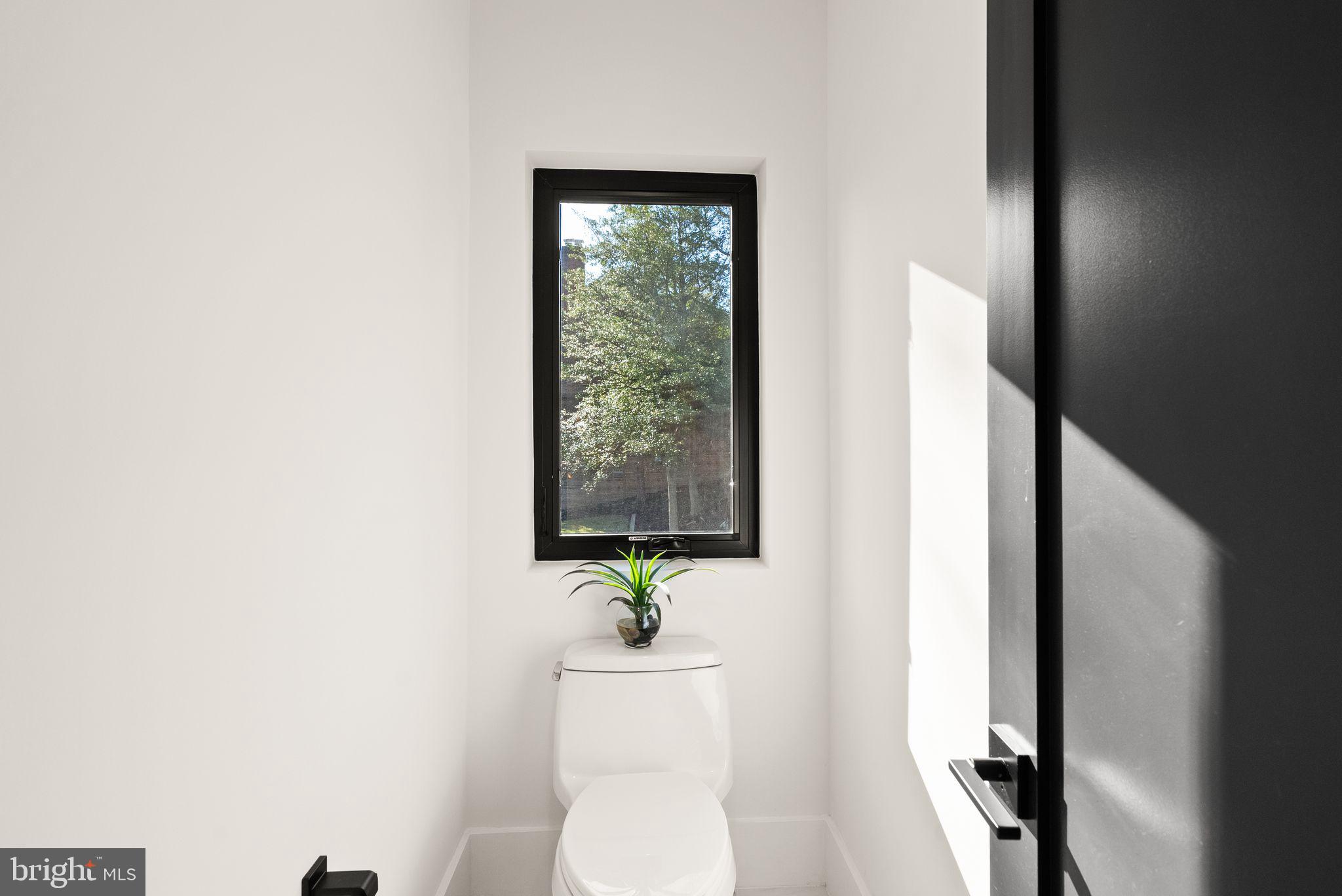 COUNTRY CLUB HILLS - Residential