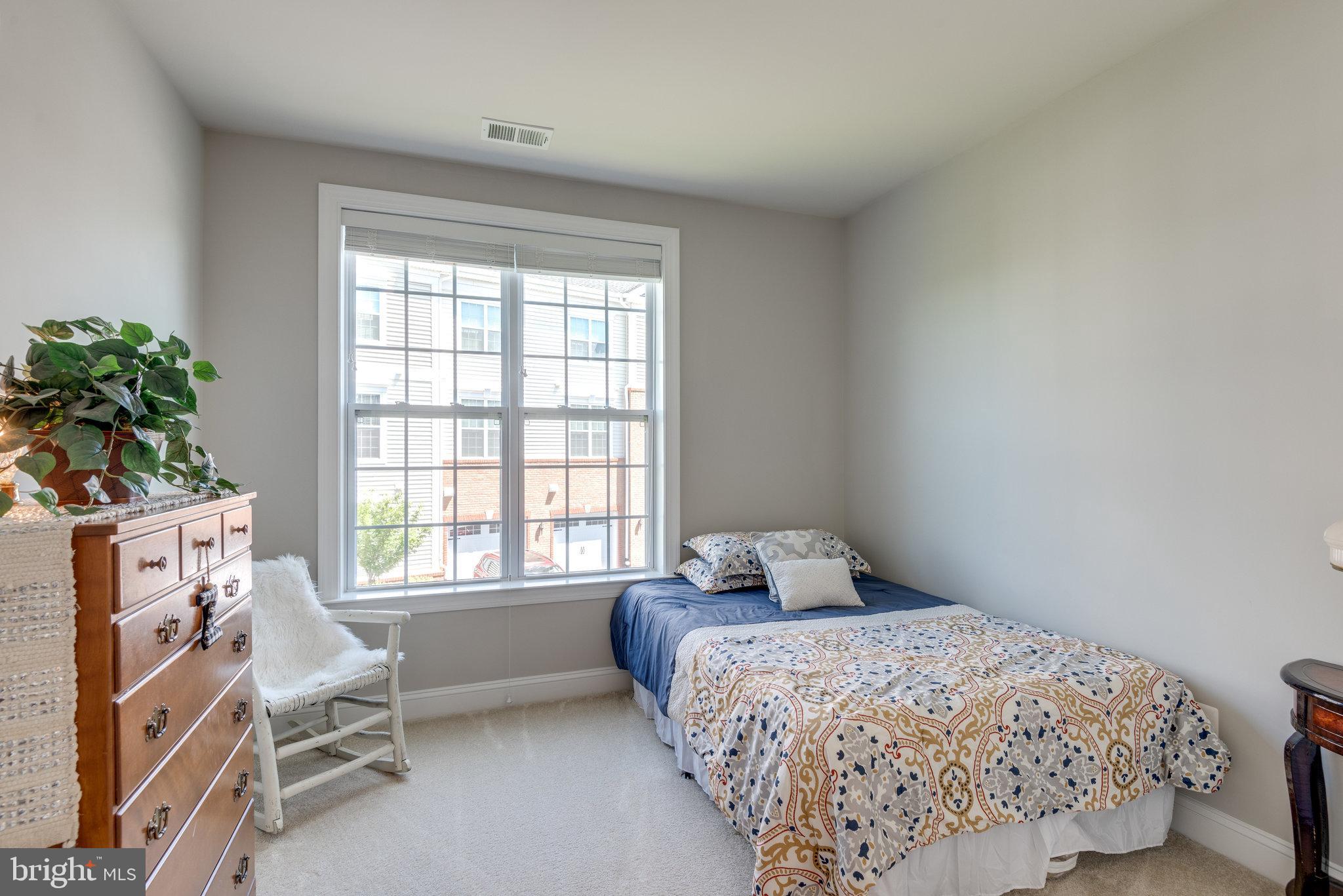 REGENCY AT ASHBURN - Residential