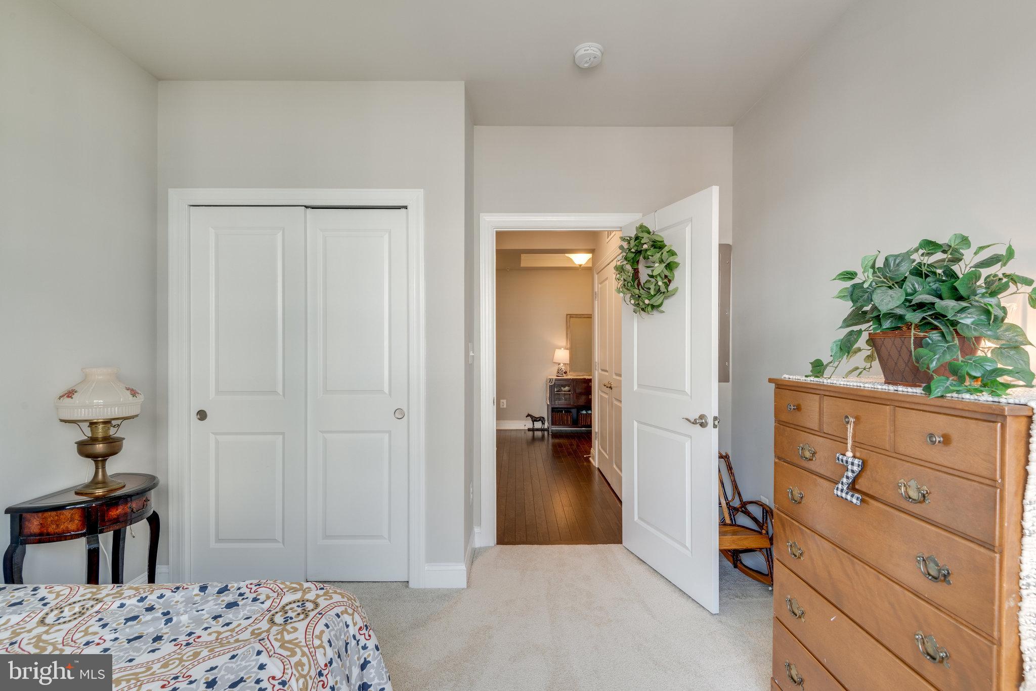 REGENCY AT ASHBURN - Residential