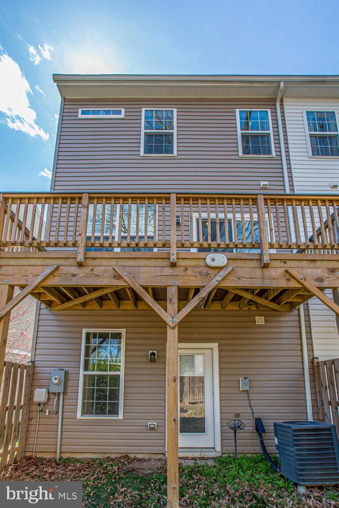 FEATHERSTONE STATION CONDOMINIUMS - Residential