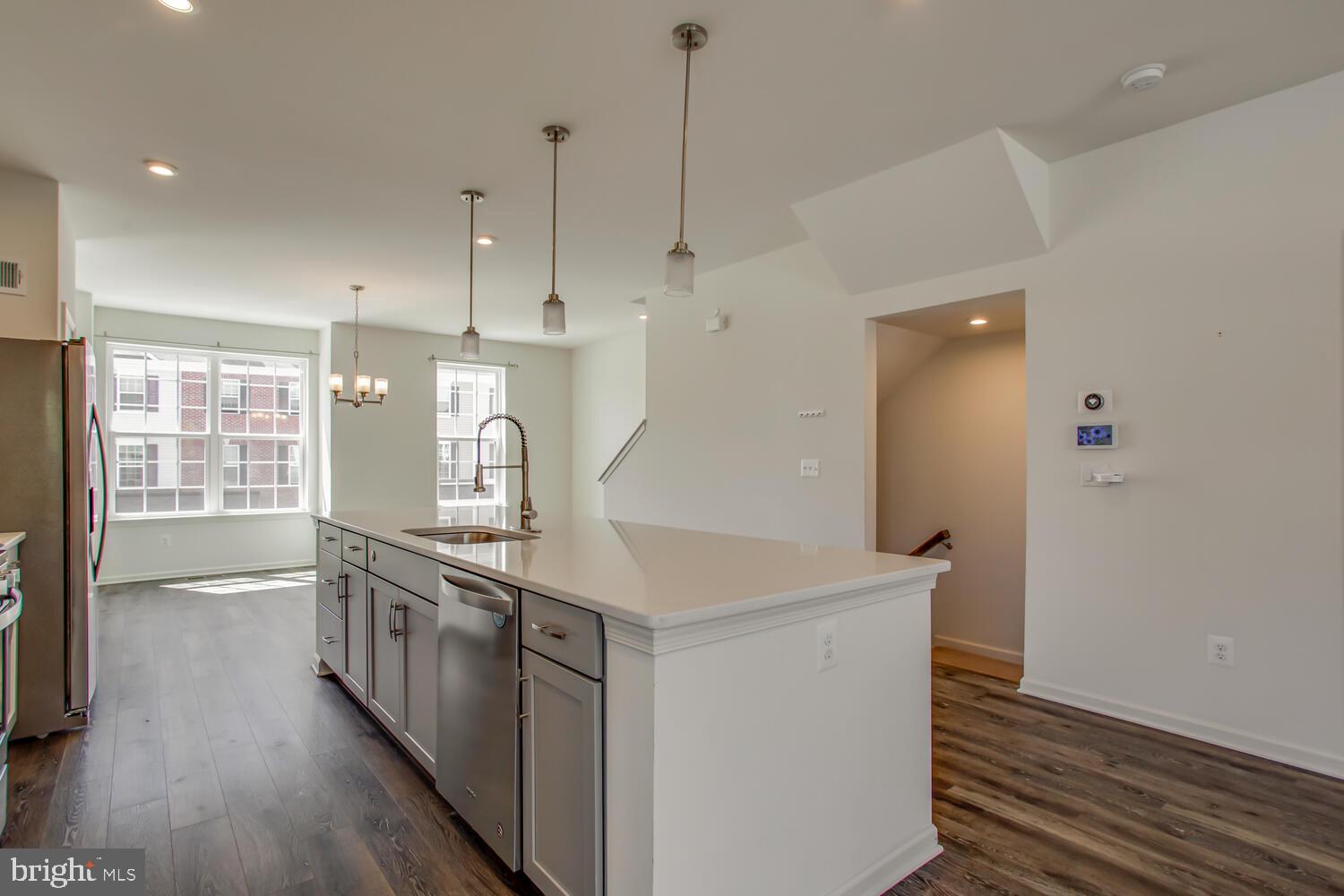 FEATHERSTONE STATION CONDOMINIUMS - Residential