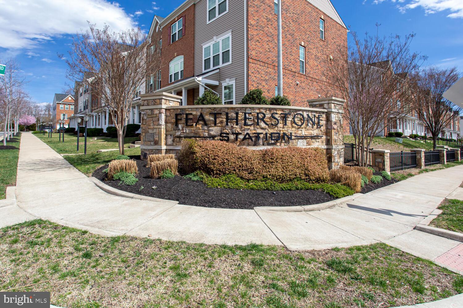 FEATHERSTONE STATION CONDOMINIUMS - Residential