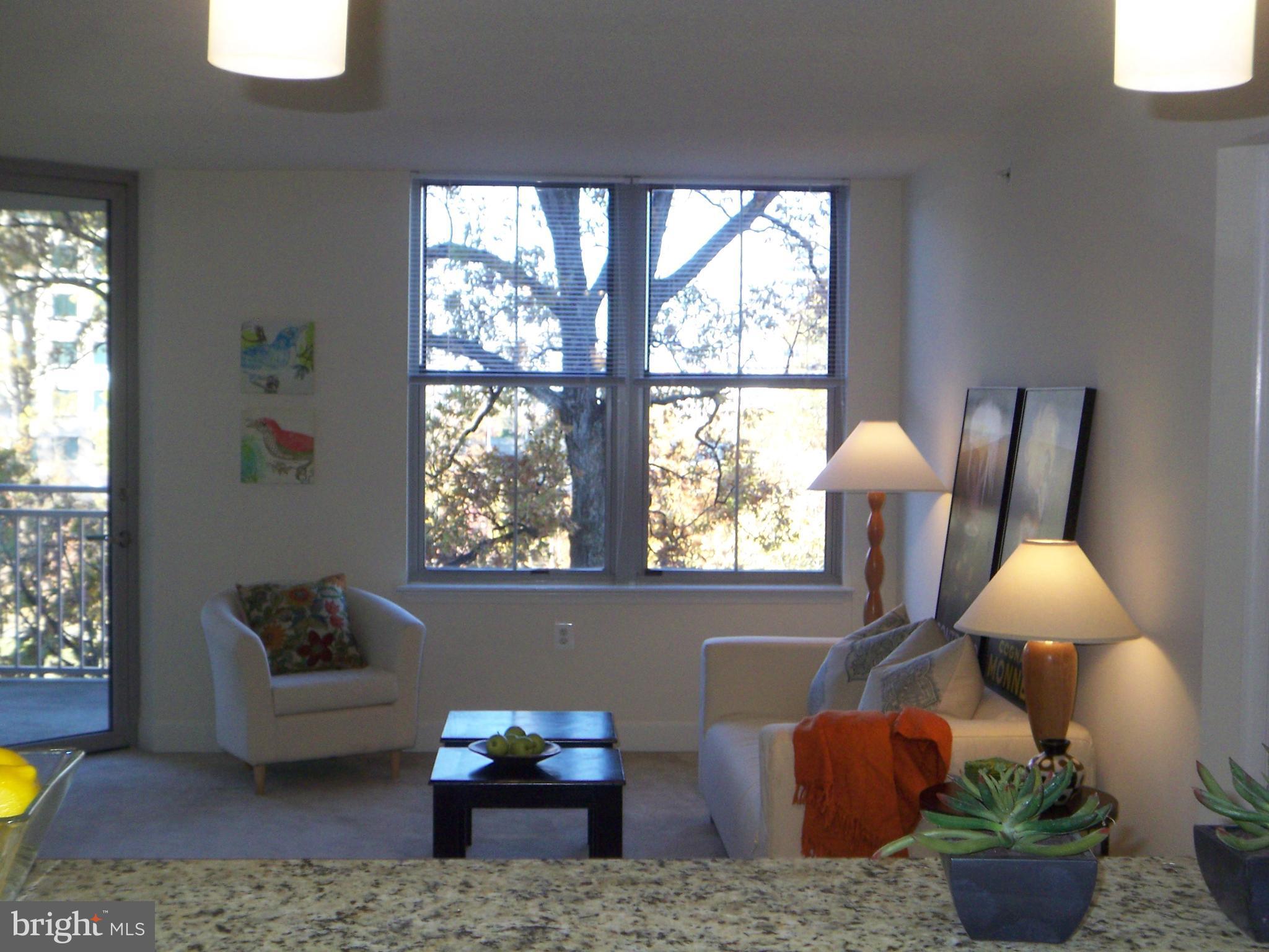 CARLTON HOUSE - Residential Lease