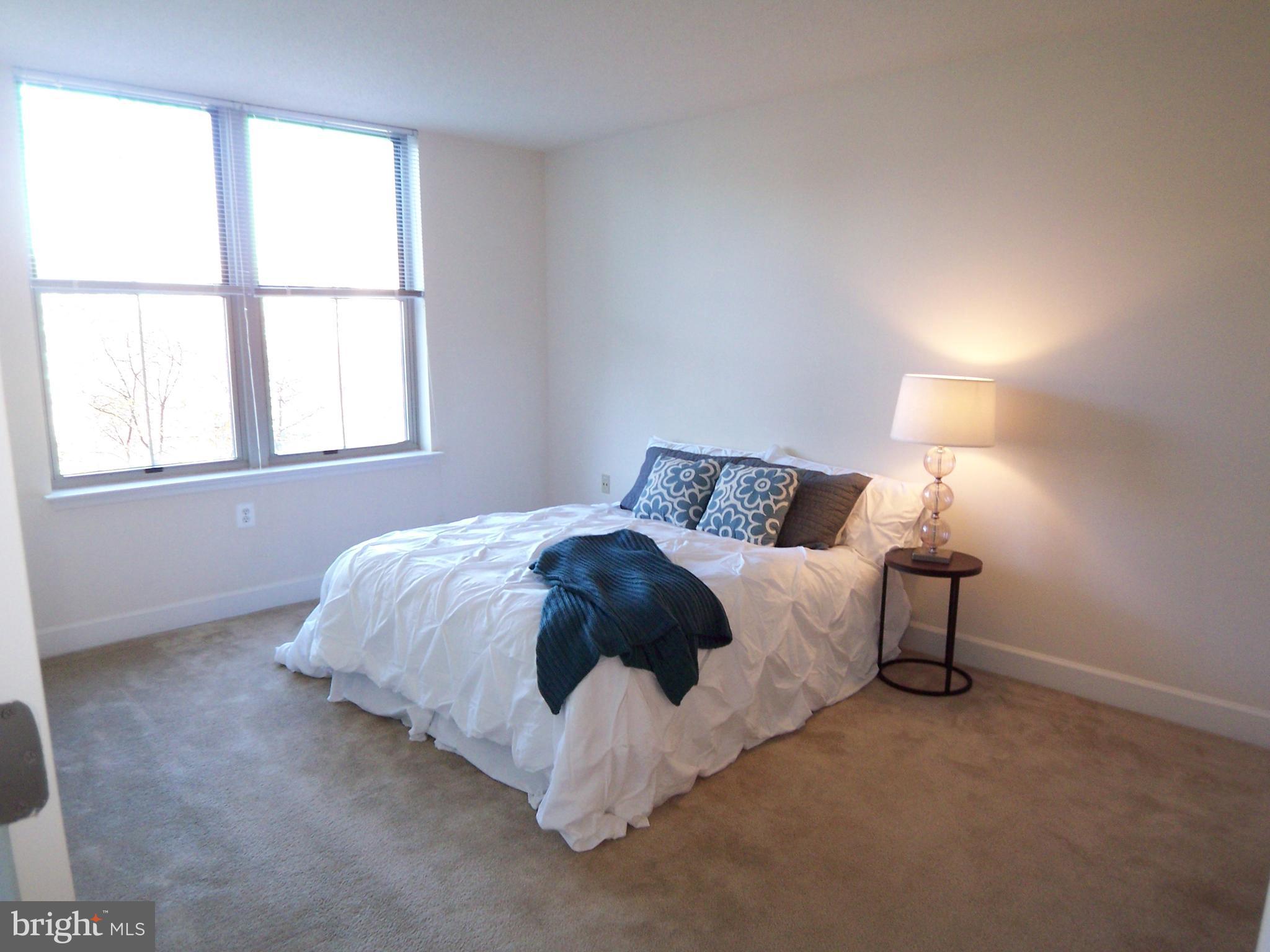 CARLTON HOUSE - Residential Lease