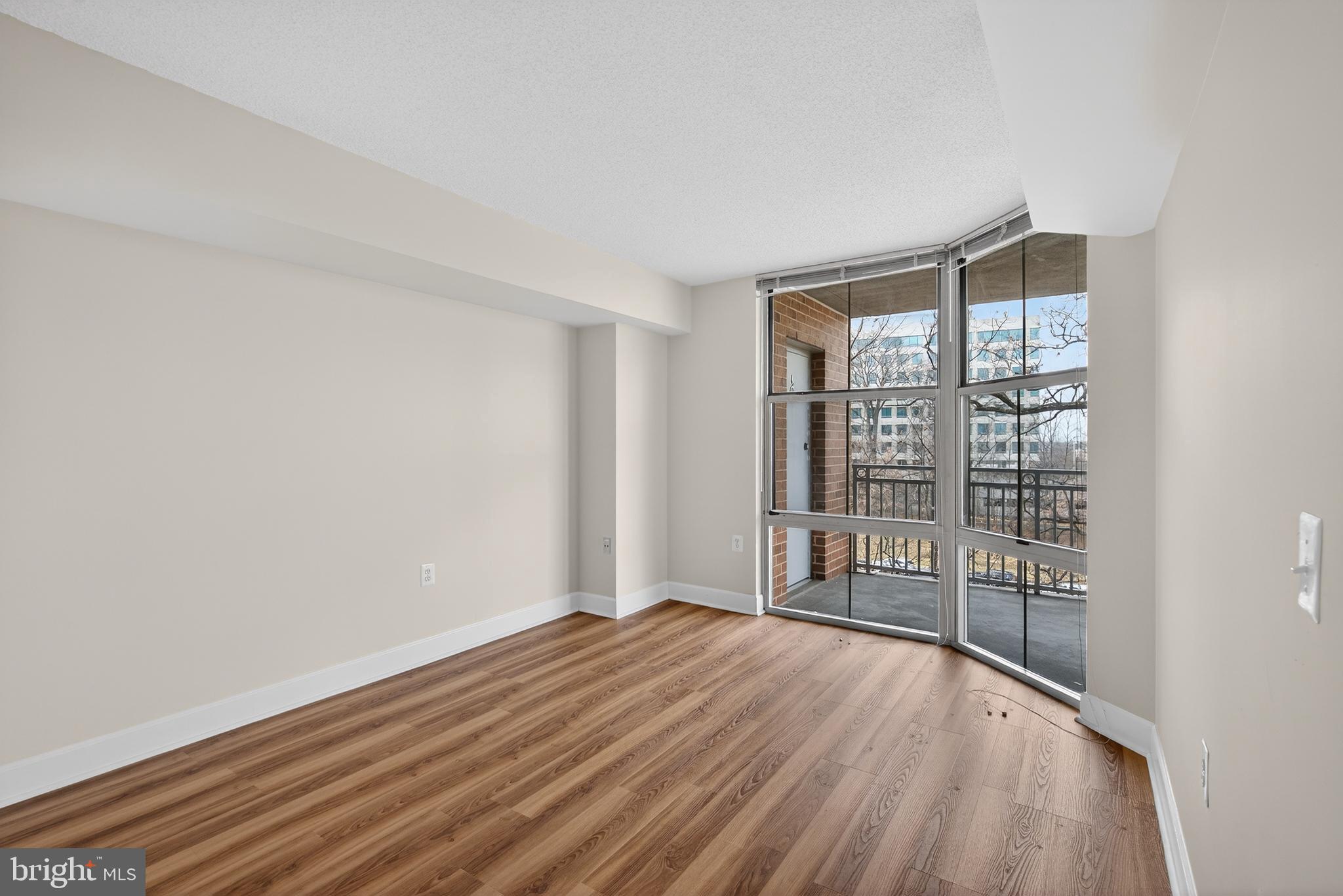 CARLTON HOUSE - Residential Lease