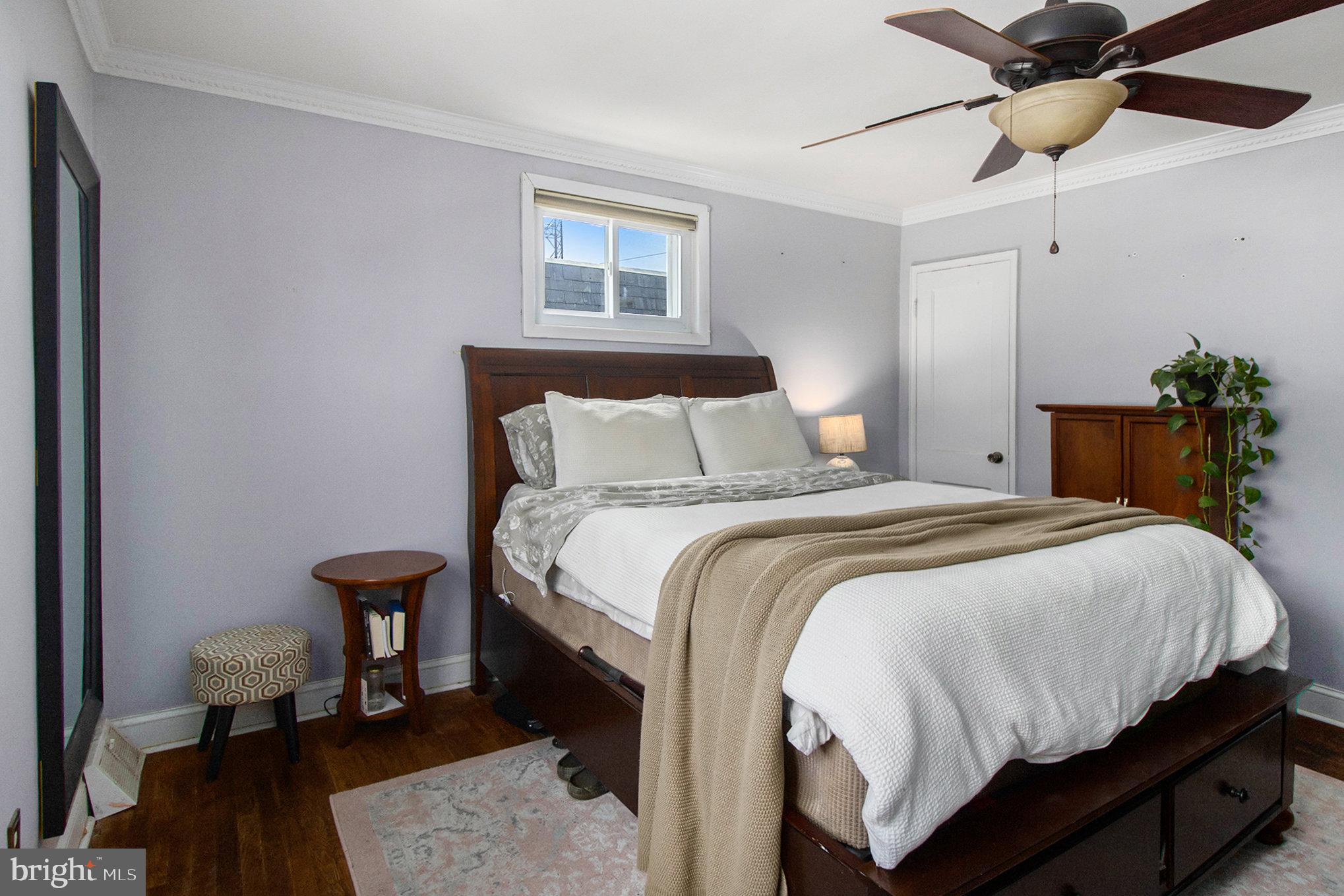 EAST FALLS - Residential