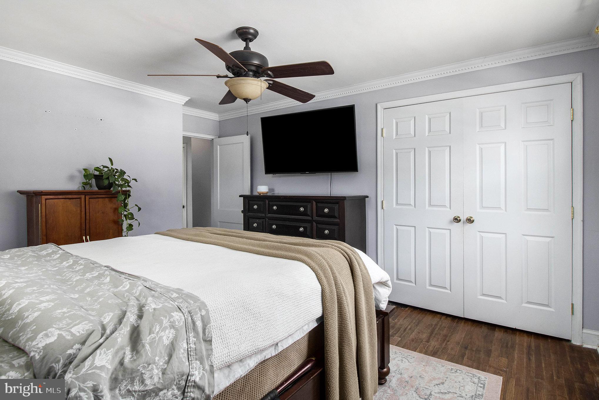 EAST FALLS - Residential