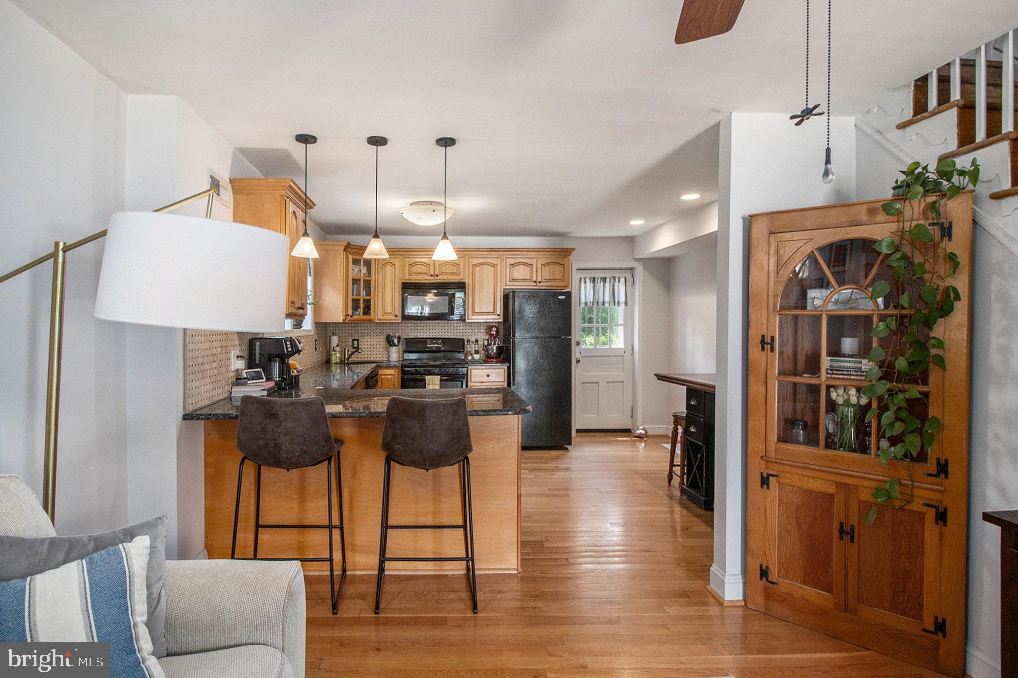 EAST FALLS - Residential