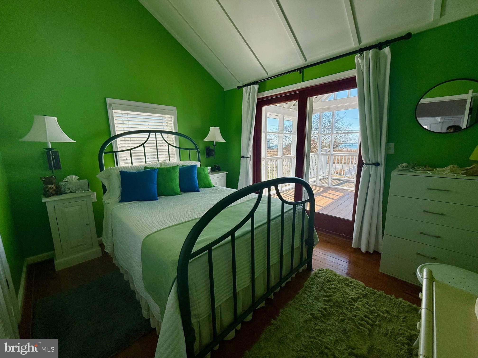 SAINT GEORGE ISLAND - Residential