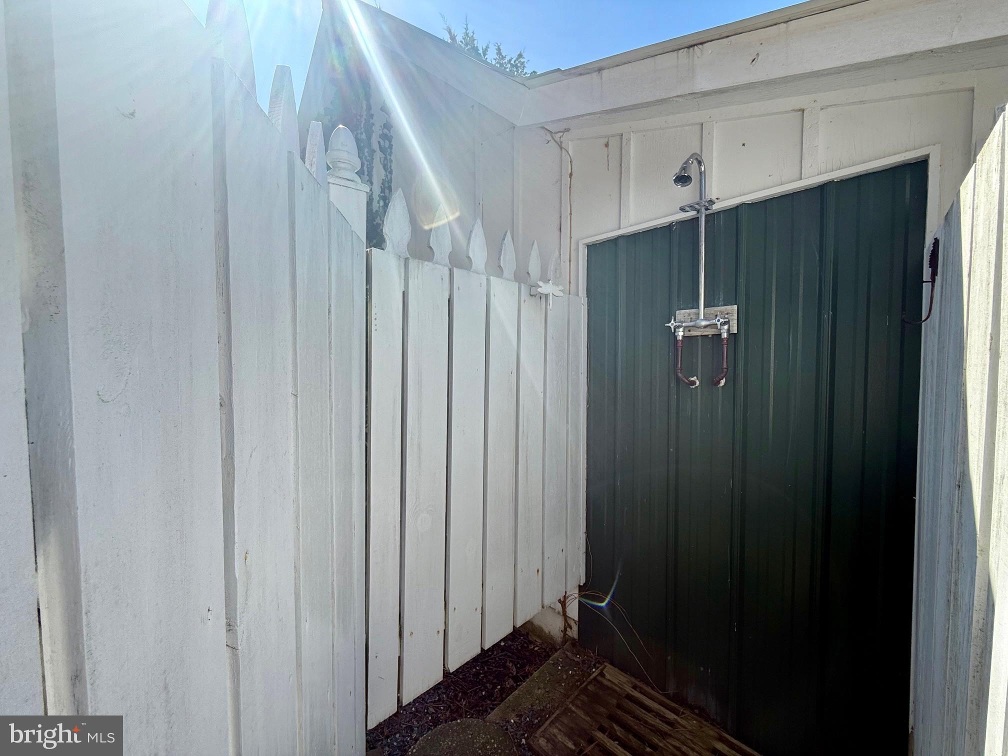 SAINT GEORGE ISLAND - Residential