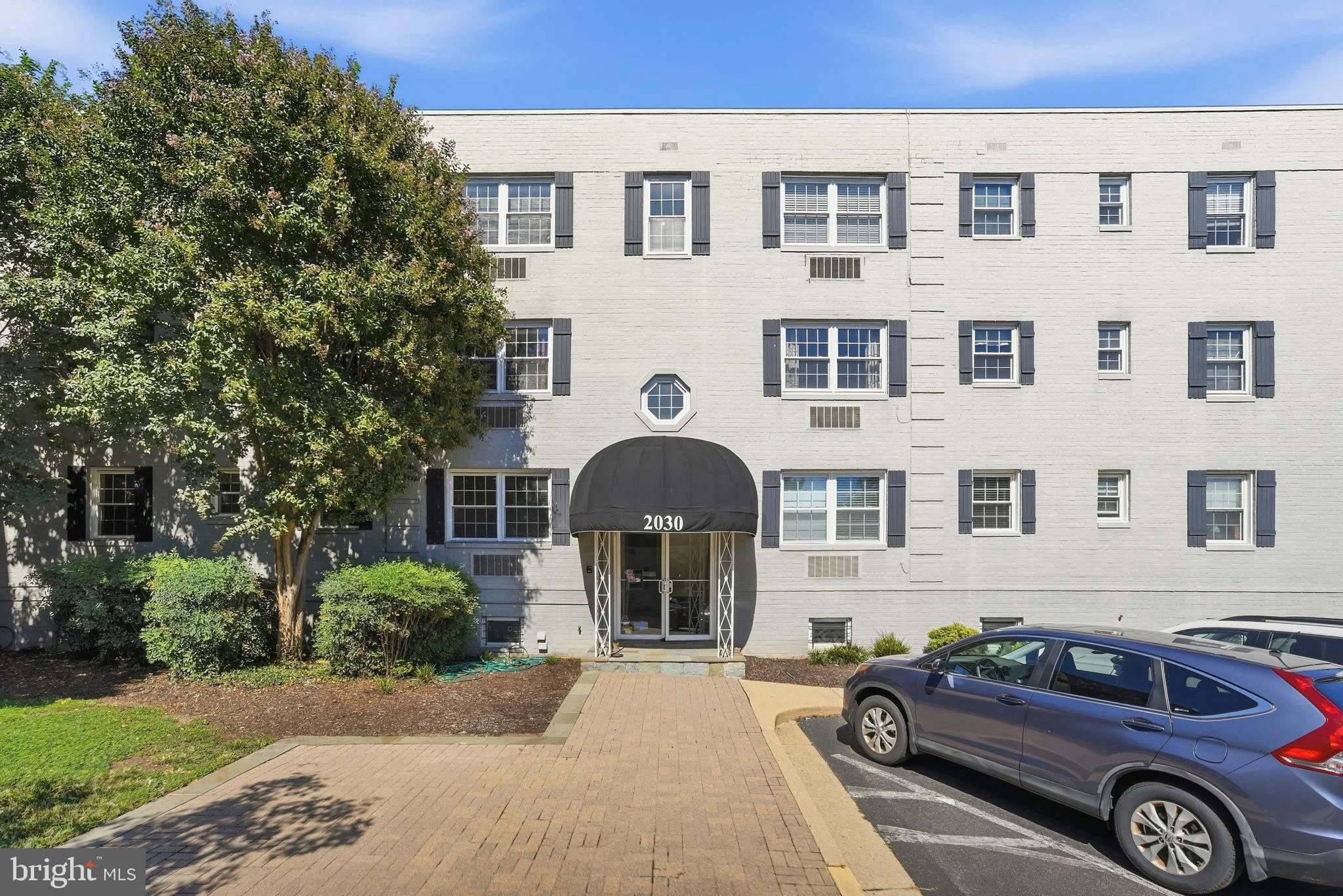 2030 N Vermont Street Unit 101