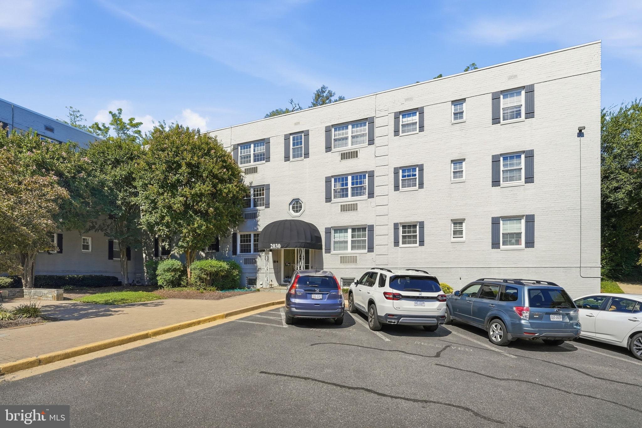 2030 N VERMONT STREET 101