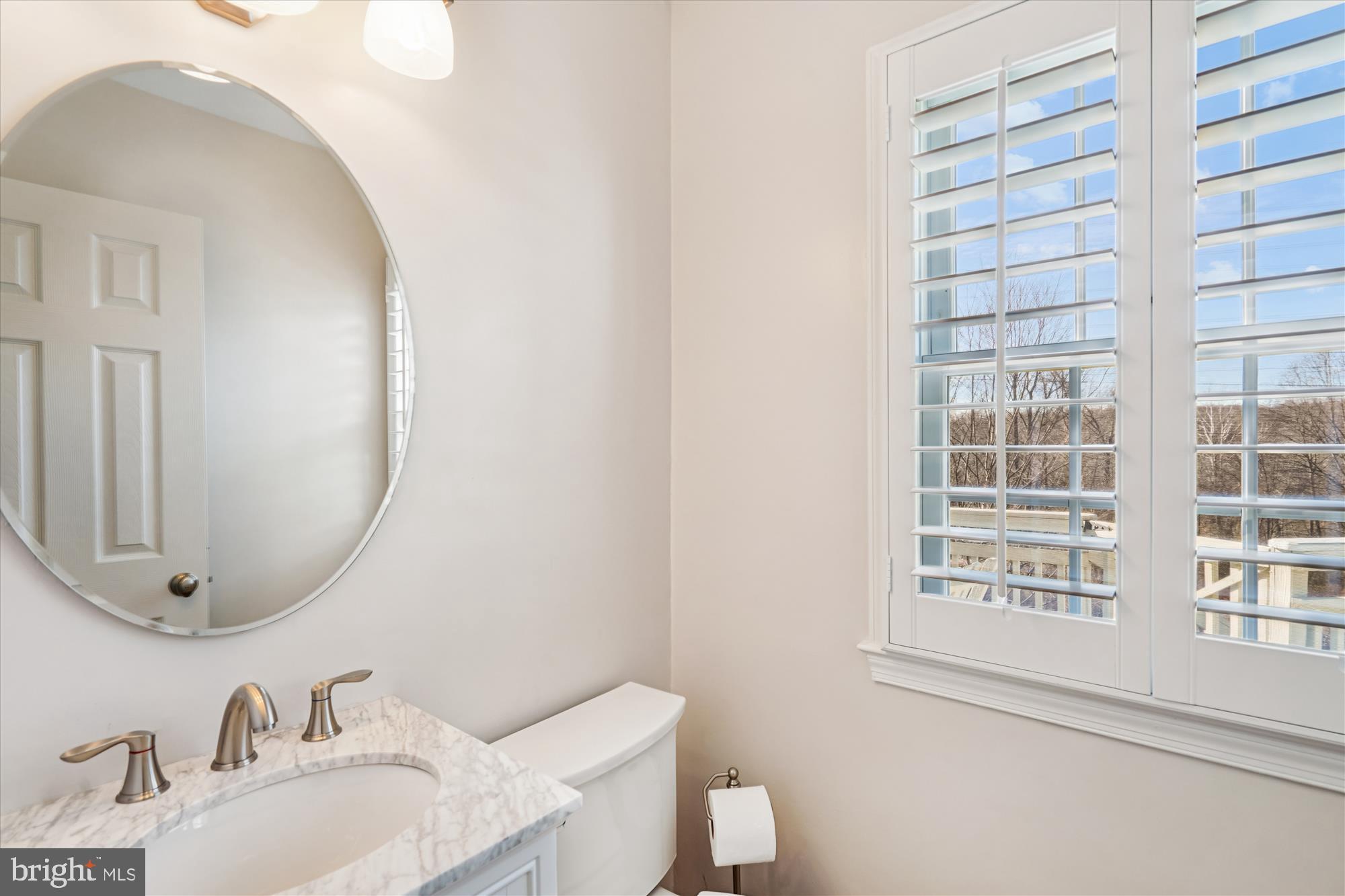 TIBURON - Residential Lease