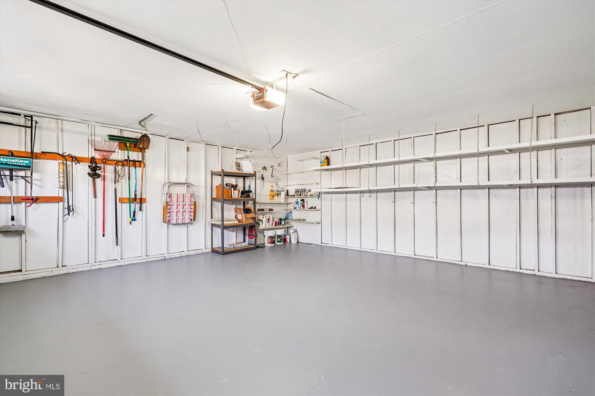 TIBURON - Residential Lease