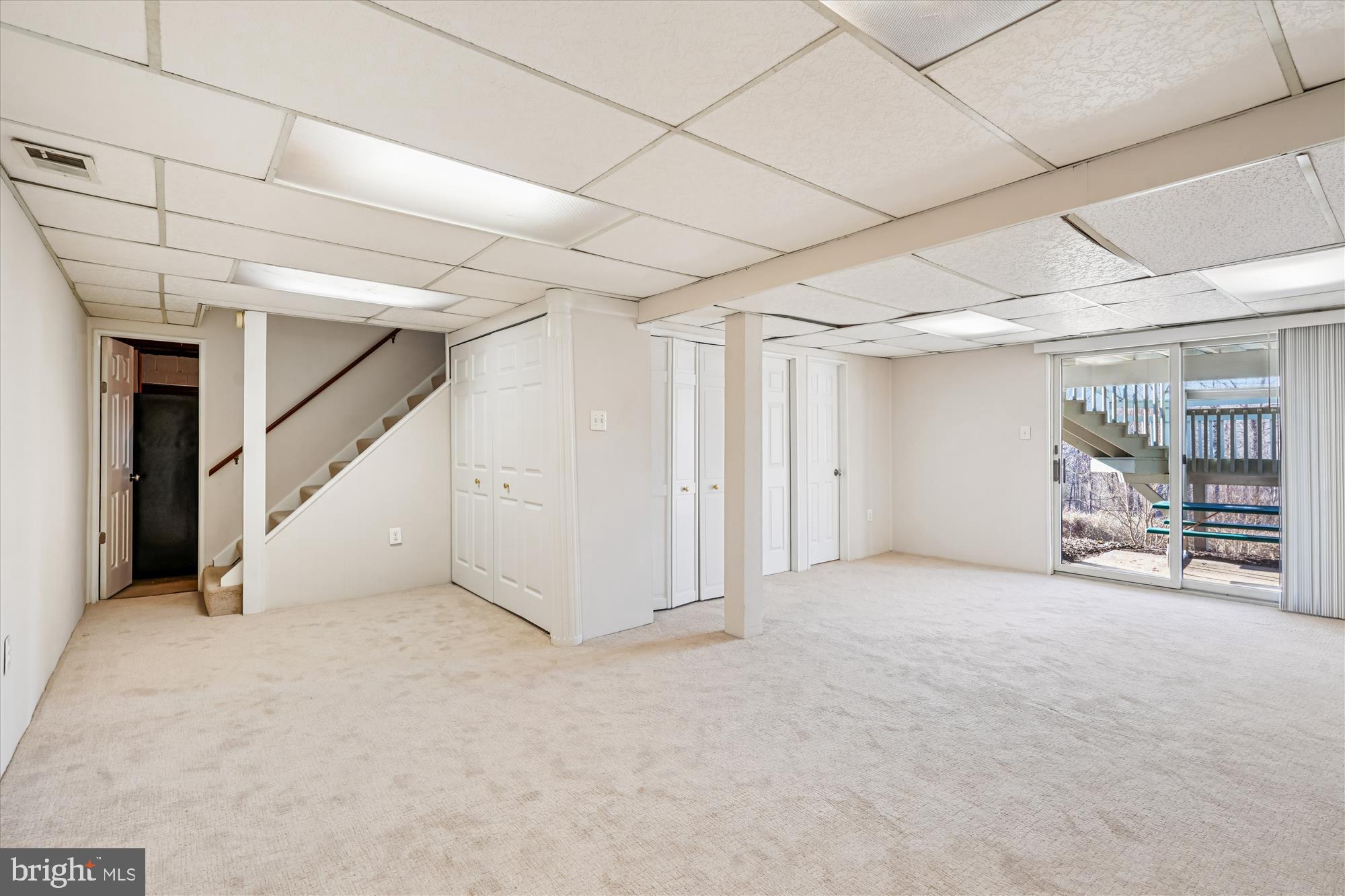 TIBURON - Residential Lease