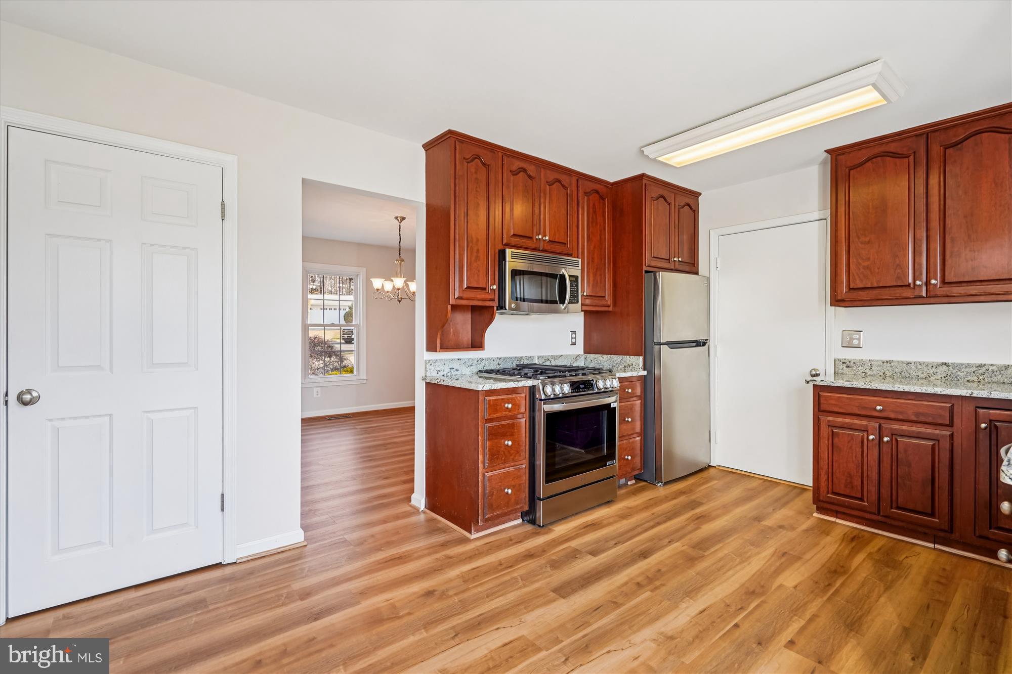 TIBURON - Residential Lease