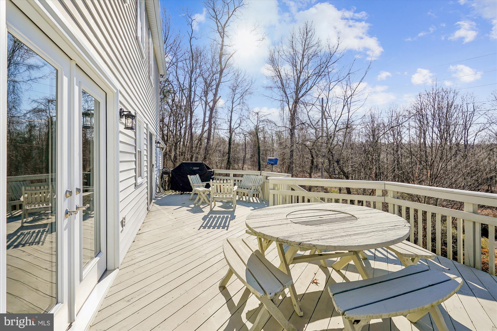 TIBURON - Residential Lease