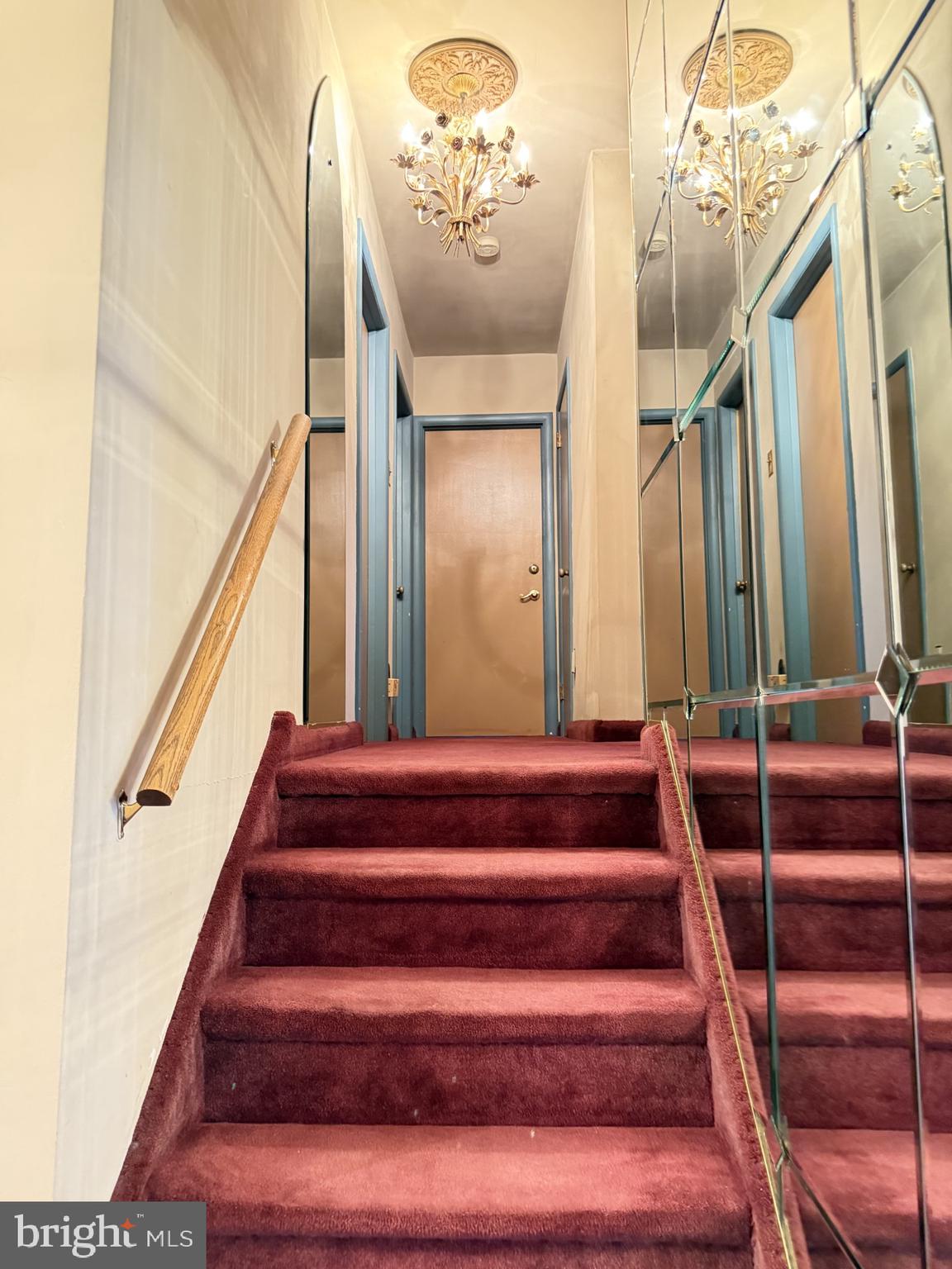 NORTH HILLS - Residential