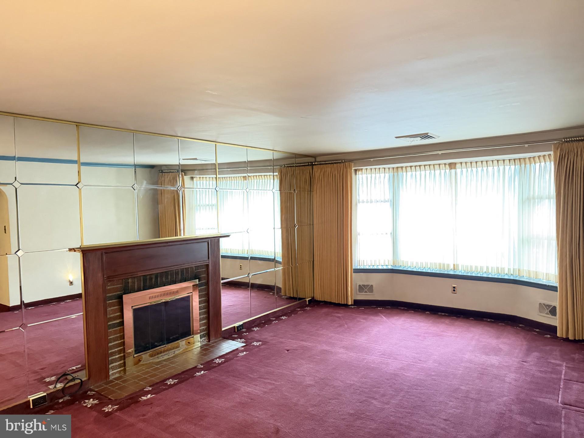 NORTH HILLS - Residential