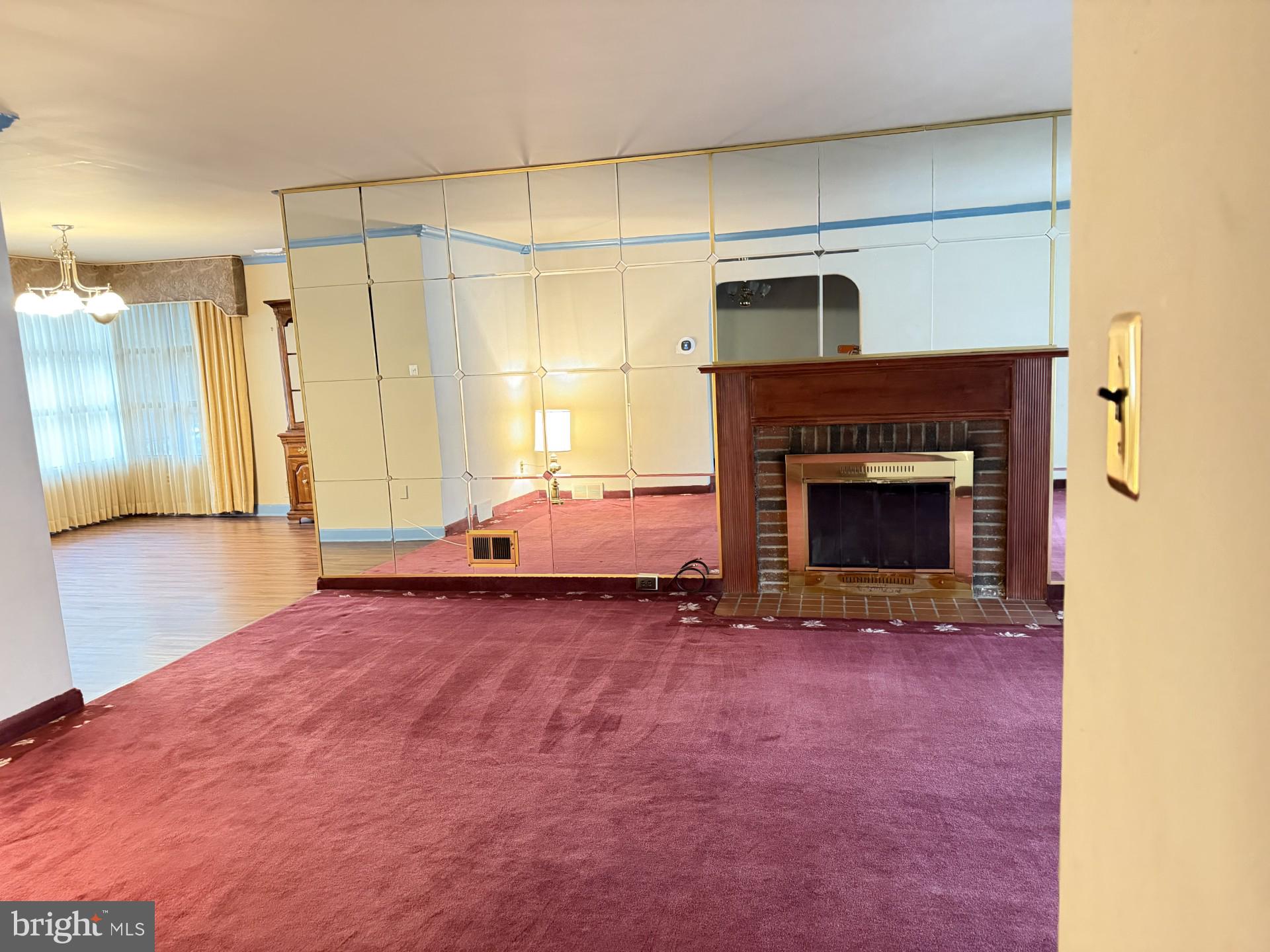 NORTH HILLS - Residential