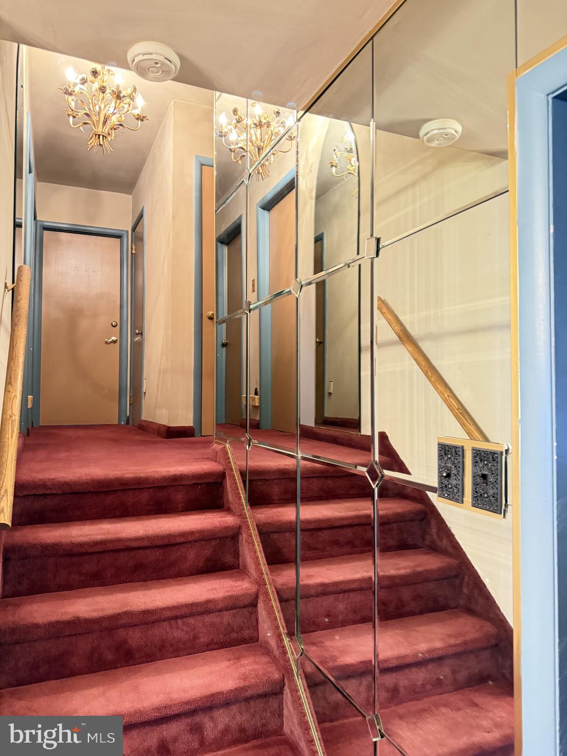 NORTH HILLS - Residential